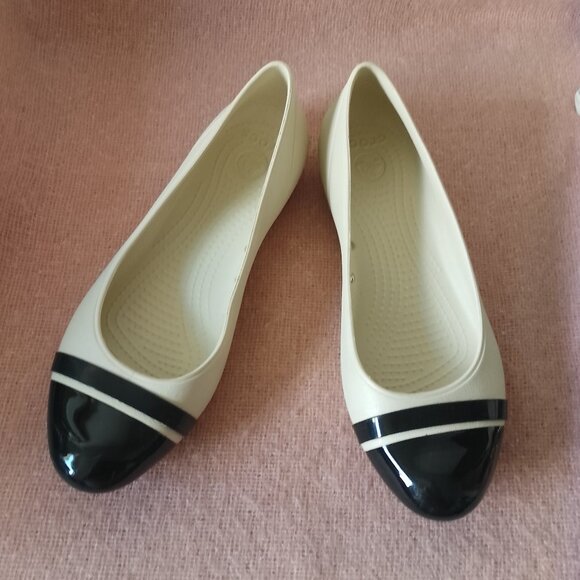 Crocs Womens' Shoes--Slip-on Ballet Flats, Cream with Black Toe, size 10W - Picture 1 of 12